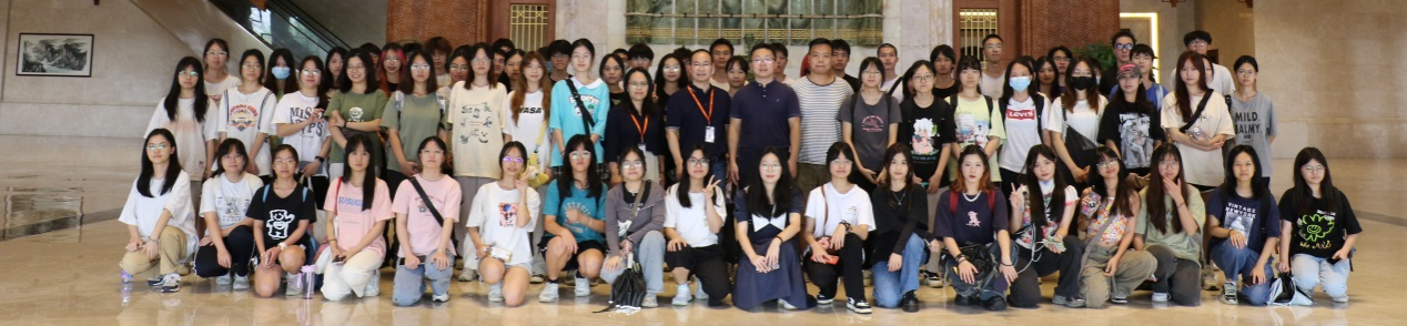 yl6809永利官网集团组织动物医学和动物科学专业学生到企业参观学习